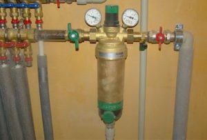 Установка фильтра грубой очистки воды в Иркутске