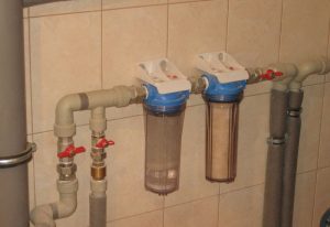 Установка проточного фильтра для воды в Иркутске